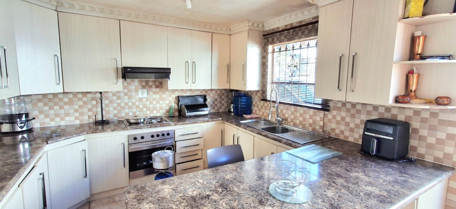 3 Bedroom Property for Sale in Rocklands Free State
